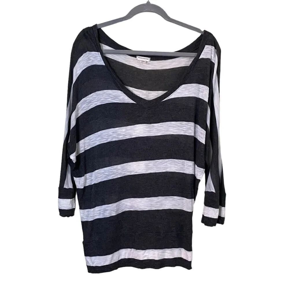 Zenana Outfitters Striped Top Size Large